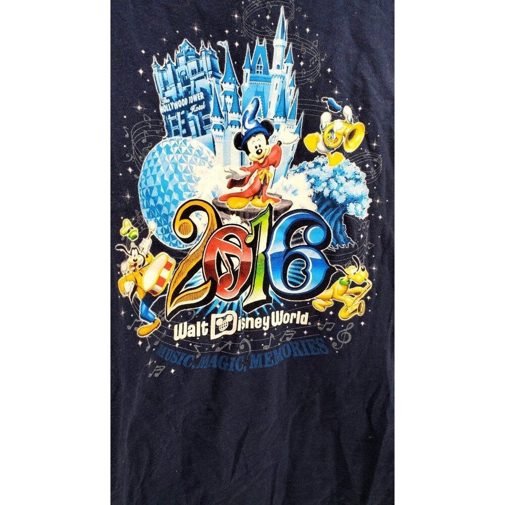 Walt Disney World XL 2016 Shirt Park Exclusive Top Collector Mickey Donald Goofy